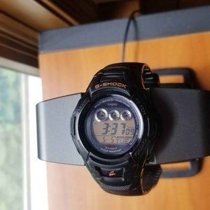 G-Shock DW-6900 wrist watch